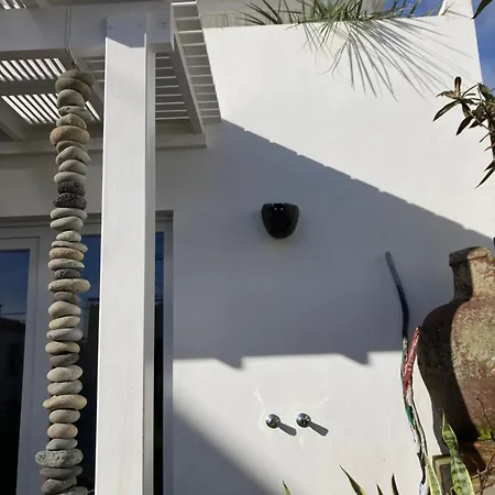 Agua E Sal - Seafront House, With Garden And Independent Suite. Ribeira Quente