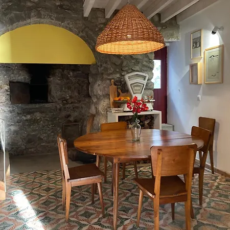 Hébergement de vacances Agua E Sal - Seafront House, With Garden And Independent Suite. *
