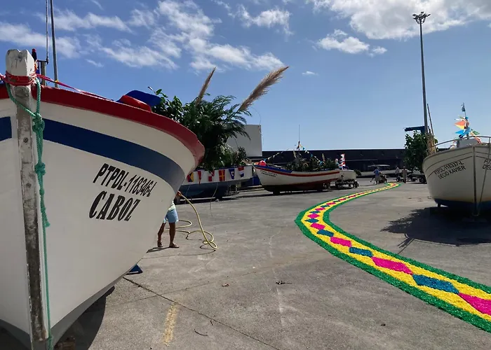 Hébergement de vacances Agua E Sal - Seafront House, With Garden And Independent Suite. Ribeira Quente