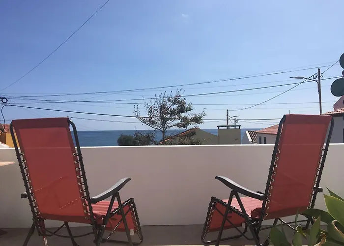 Agua E Sal - Seafront House, With Garden And Independent Suite. * Ribeira Quente