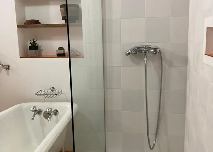 Agua E Sal - Seafront House, With Garden And Independent Suite.