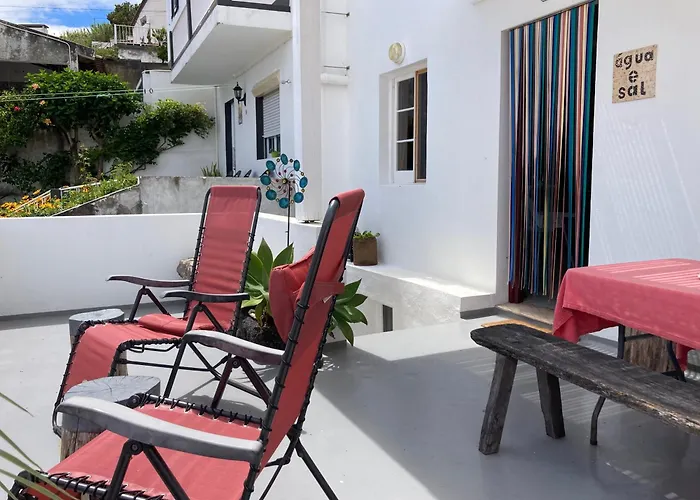 Agua E Sal - Seafront House, With Garden And Independent Suite. *