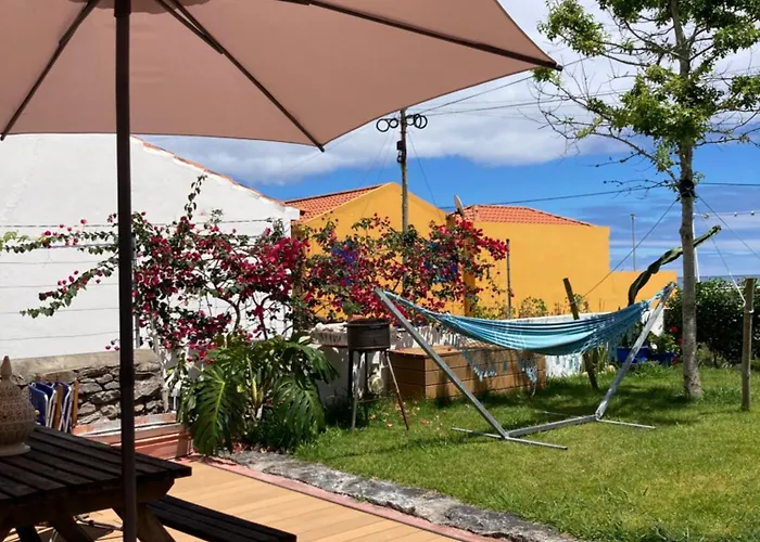 Agua E Sal - Seafront House, With Garden And Independent Suite.