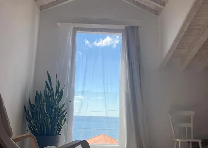 Agua E Sal - Seafront House, With Garden And Independent Suite. * Ribeira Quente